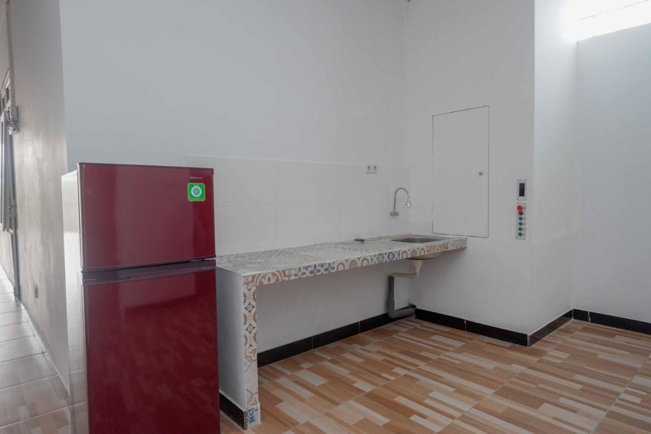 Reddoorz Plus Near Patung Kuda Undip Jatingaleh Dış mekan fotoğraf