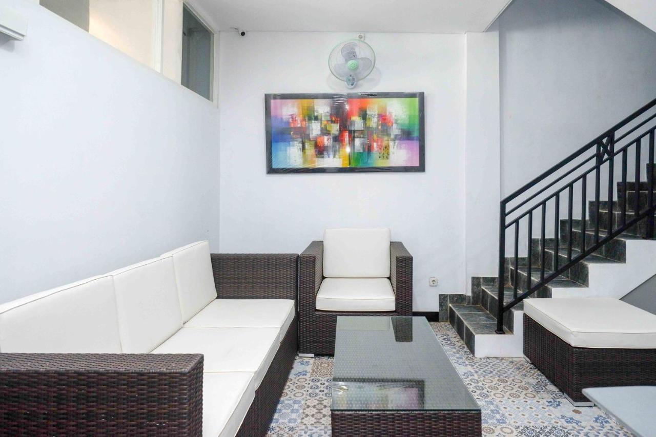 Reddoorz Plus Near Patung Kuda Undip Jatingaleh Dış mekan fotoğraf