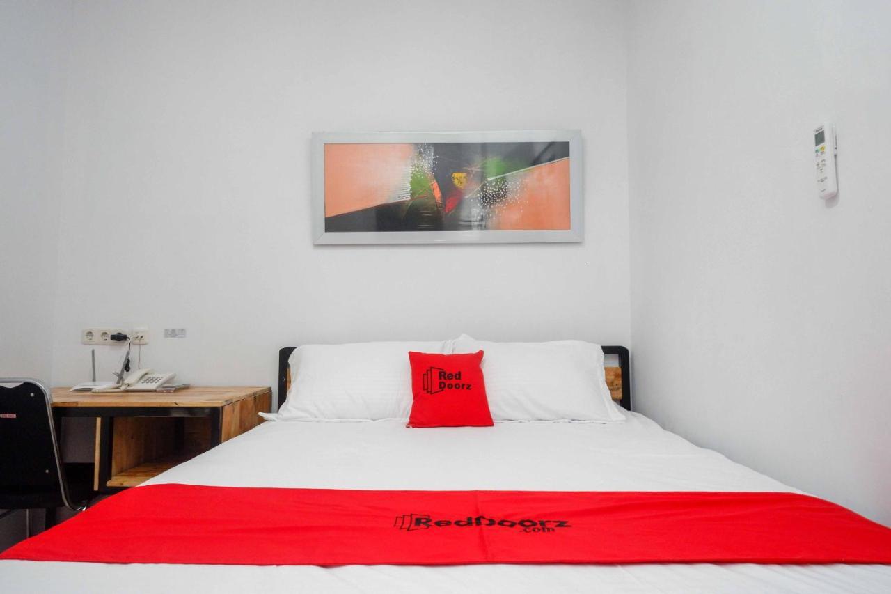 Reddoorz Plus Near Patung Kuda Undip Jatingaleh Dış mekan fotoğraf