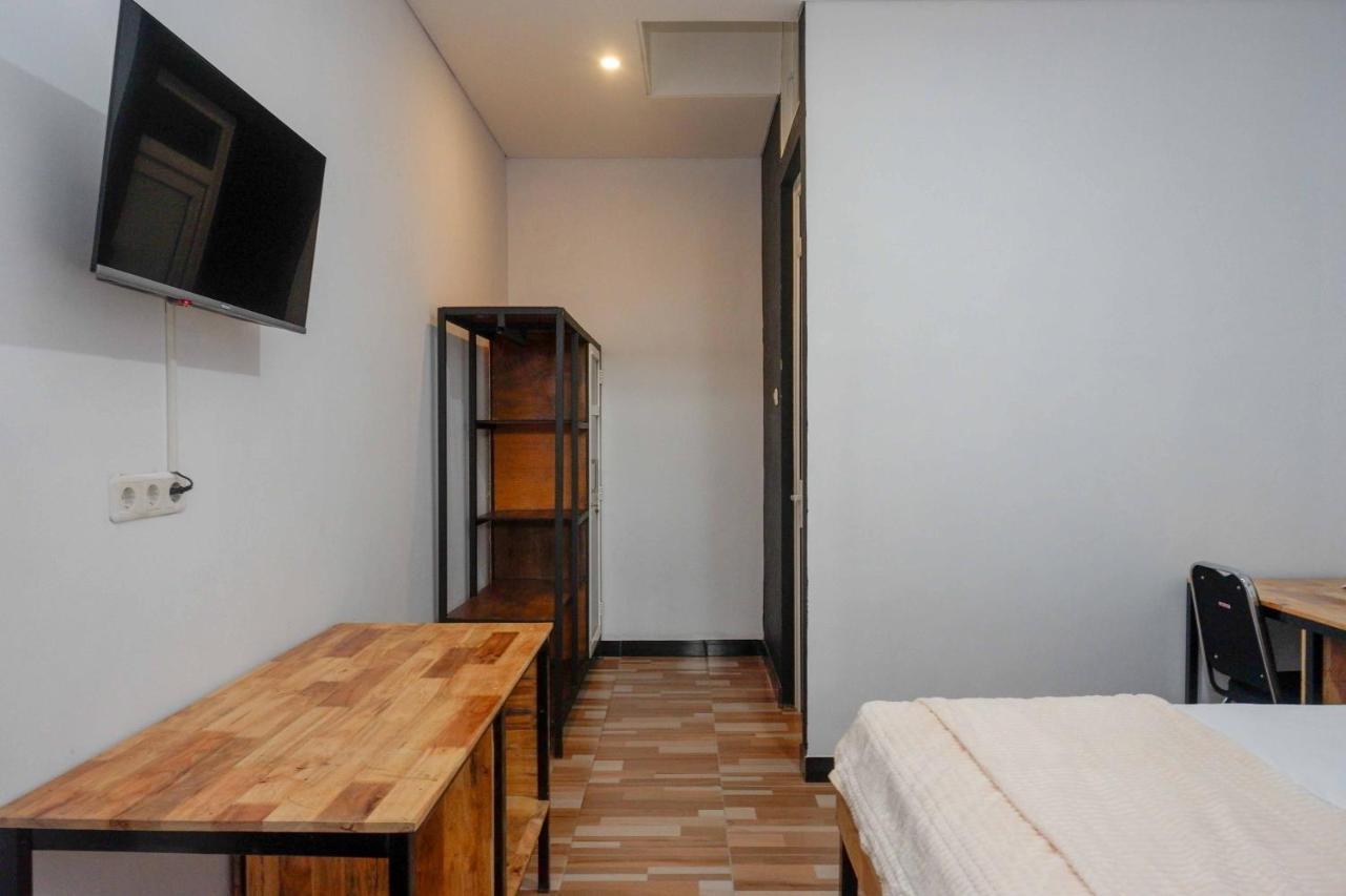Reddoorz Plus Near Patung Kuda Undip Jatingaleh Dış mekan fotoğraf