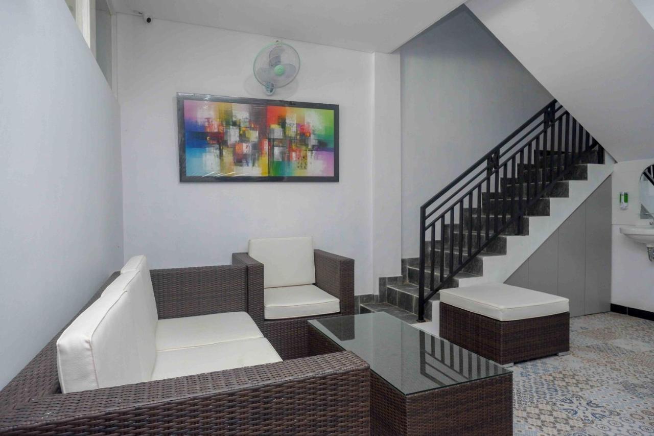 Reddoorz Plus Near Patung Kuda Undip Jatingaleh Dış mekan fotoğraf