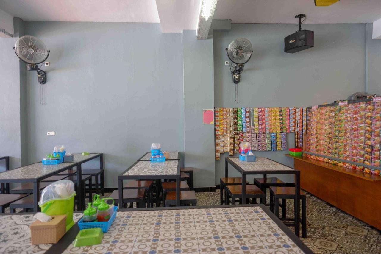Reddoorz Plus Near Patung Kuda Undip Jatingaleh Dış mekan fotoğraf